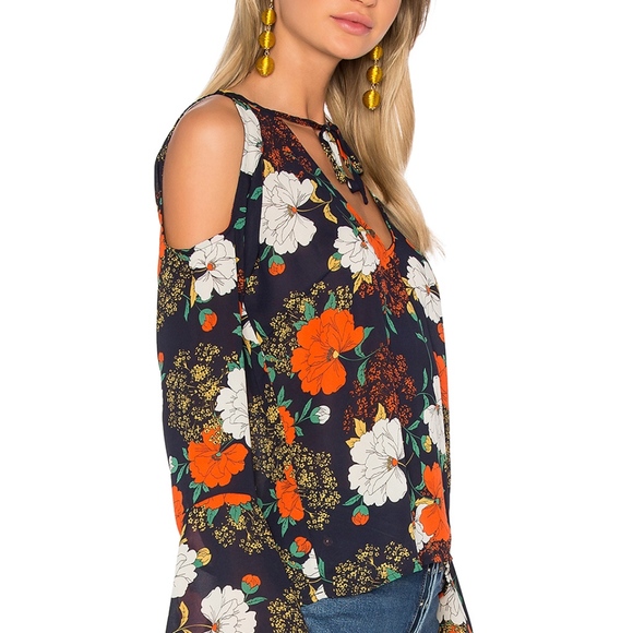 WYLDR Cold Shoulder Floral Tie Neck Top - Donated - Picture 2 of 8